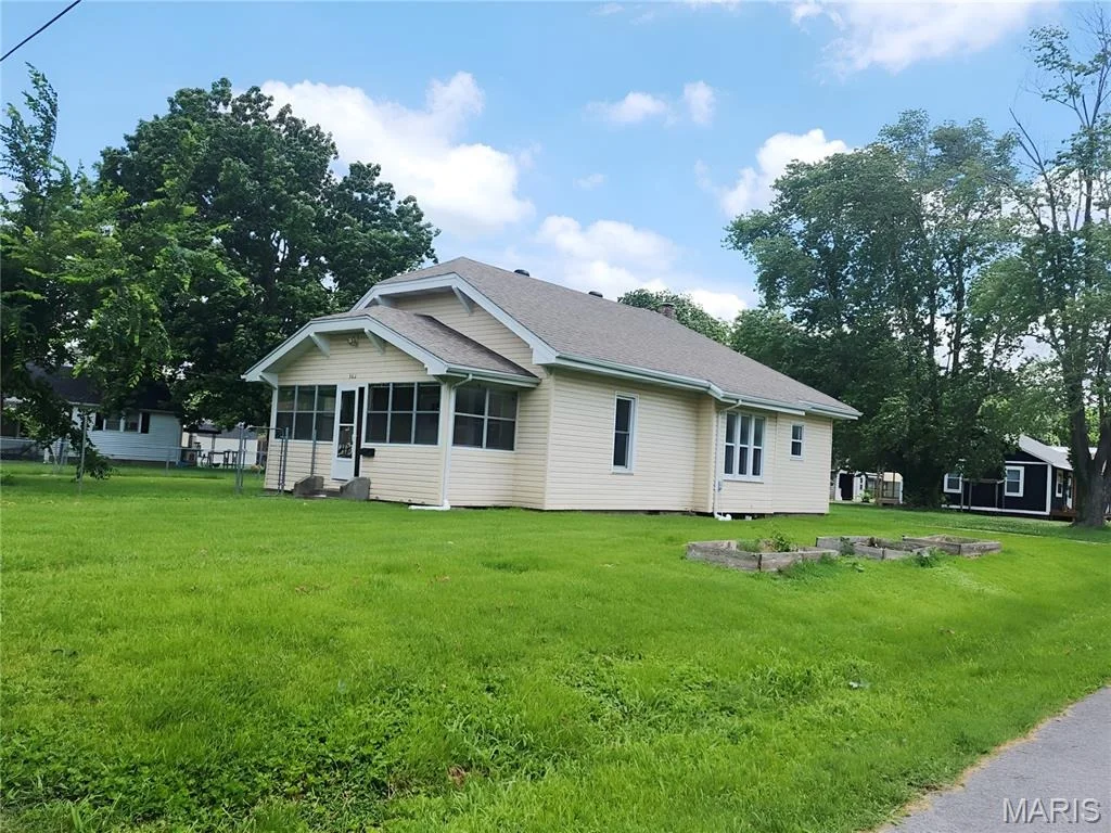 Photo of 302 N 3rd Street