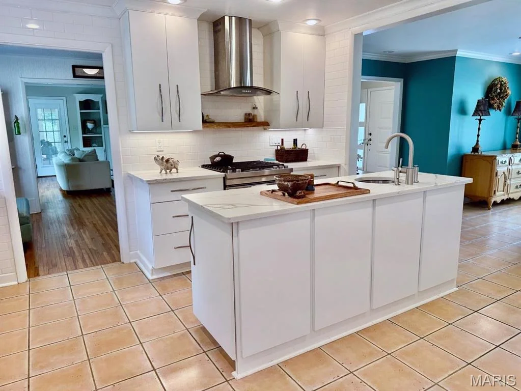 Photo of 908 W Bain Street
