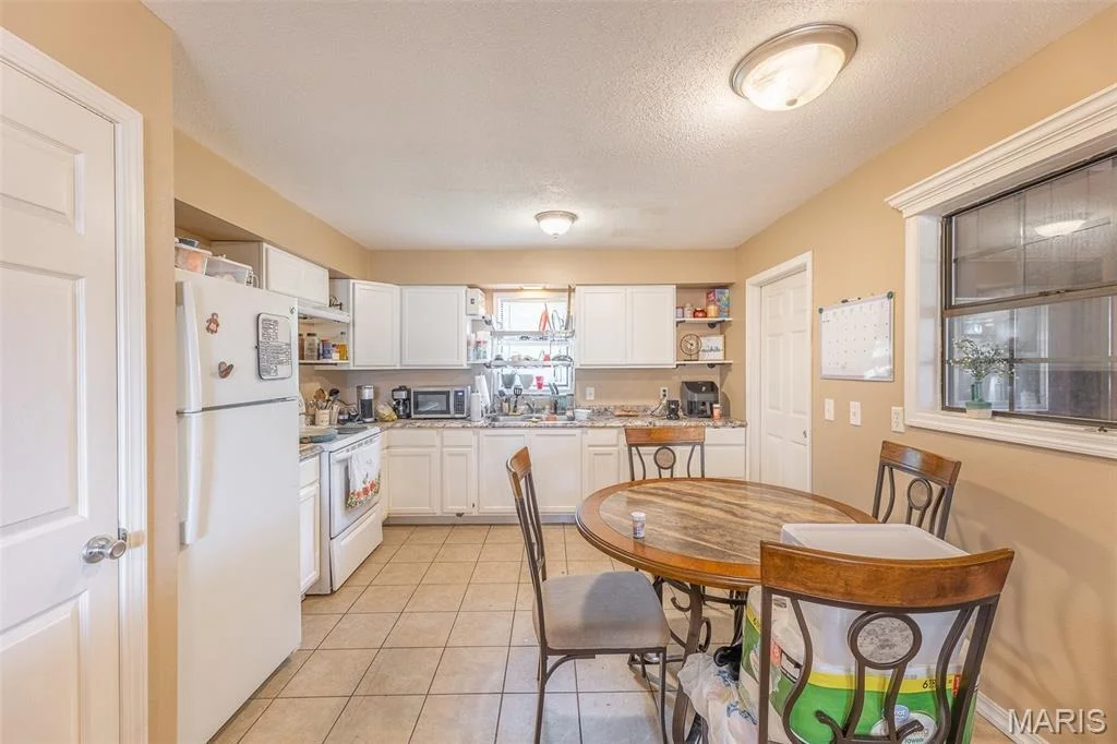Photo of 2709 Oakmoore Drive