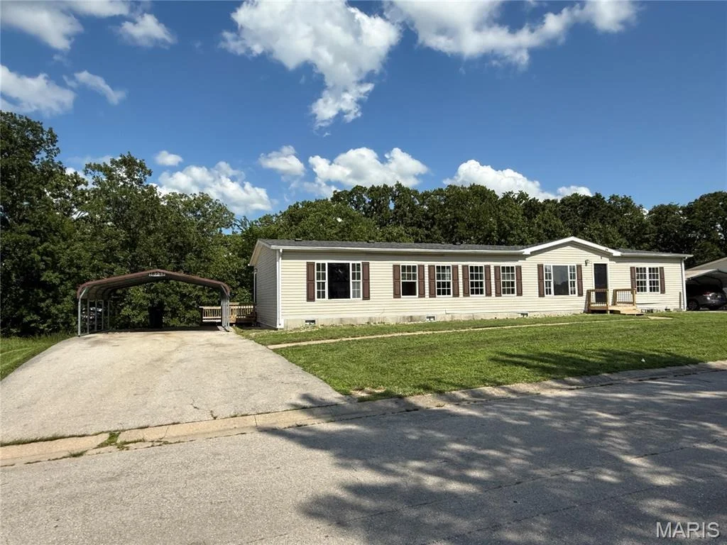 Photo of 18233 Loyalty Lane