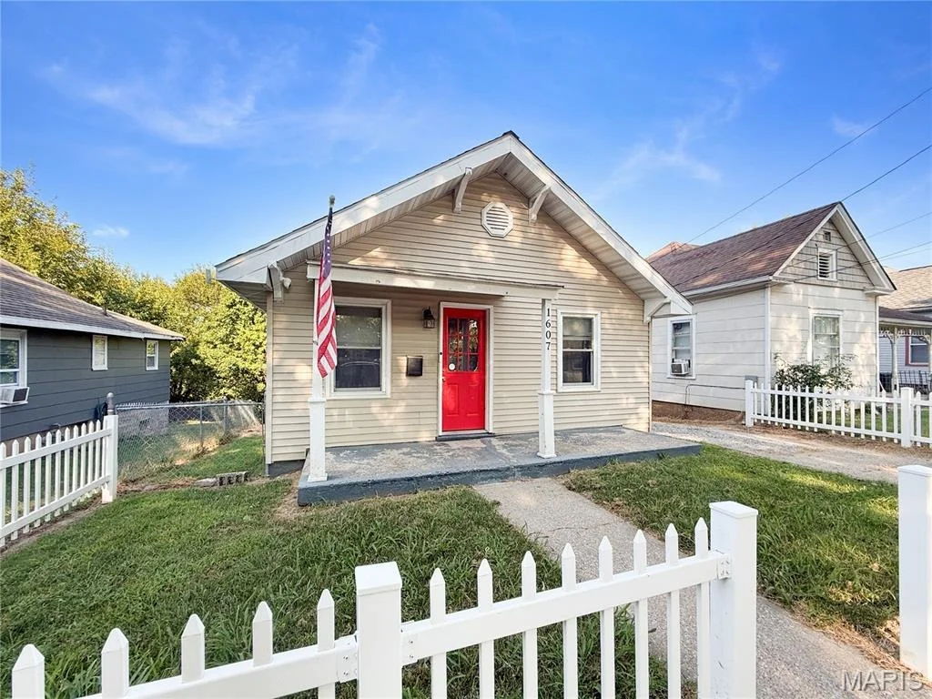 Photo of 1607 Booker Street