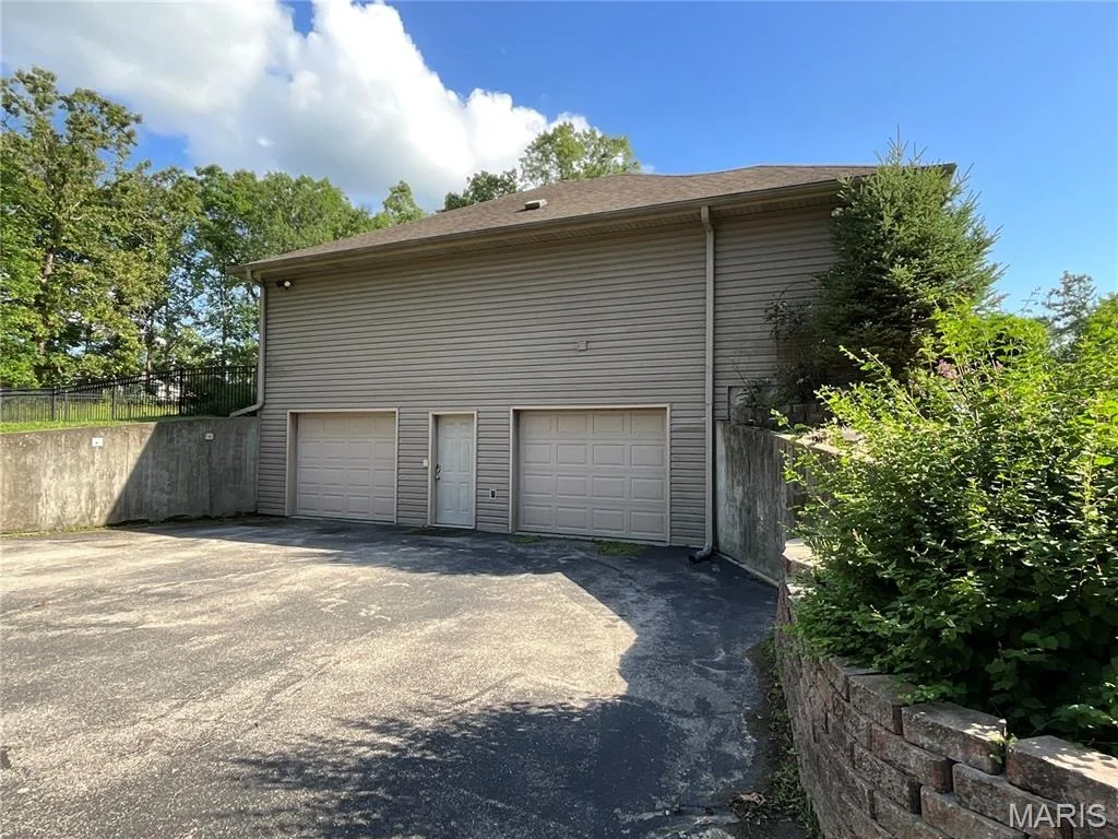 Photo of 7584 Private Road 2453
