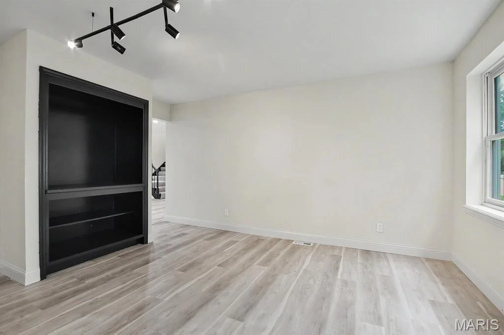 Photo of 406 Meyer Avenue