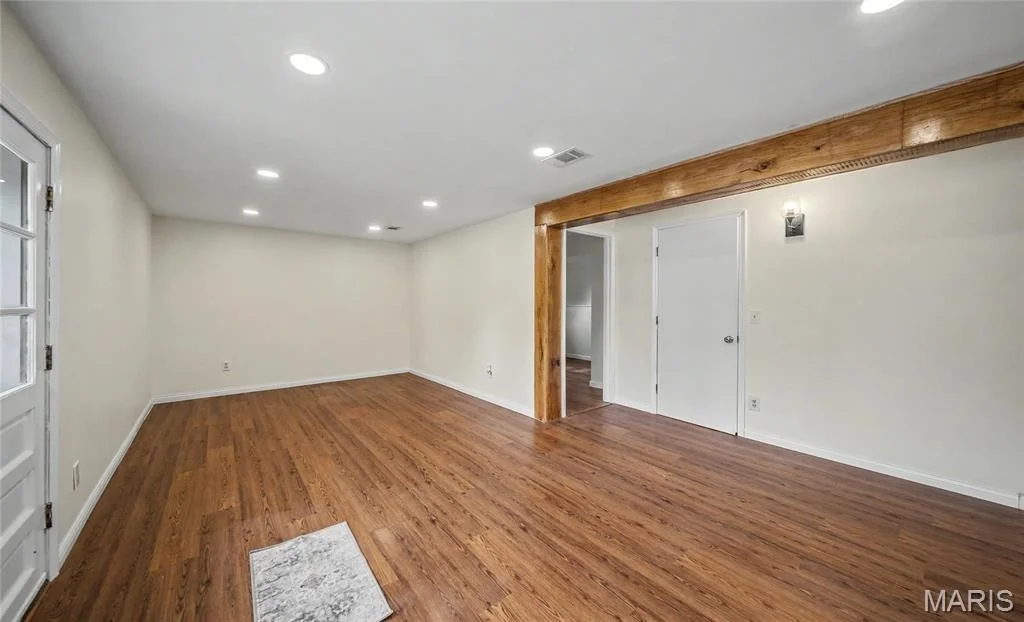 Photo of 8 Peachtree Lane