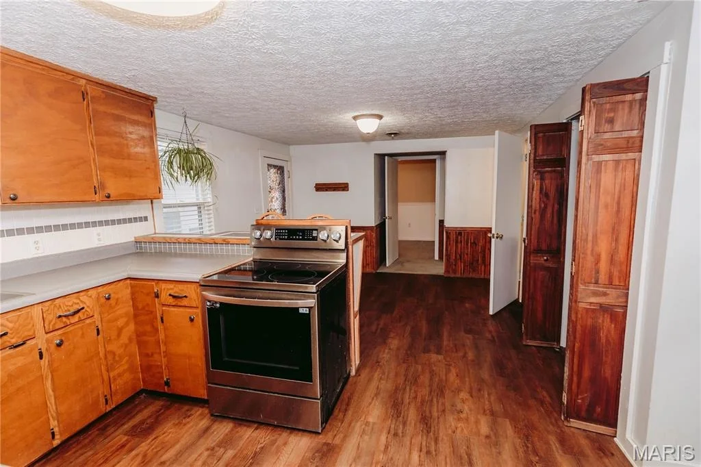 Photo of 412 W Chestnut Street