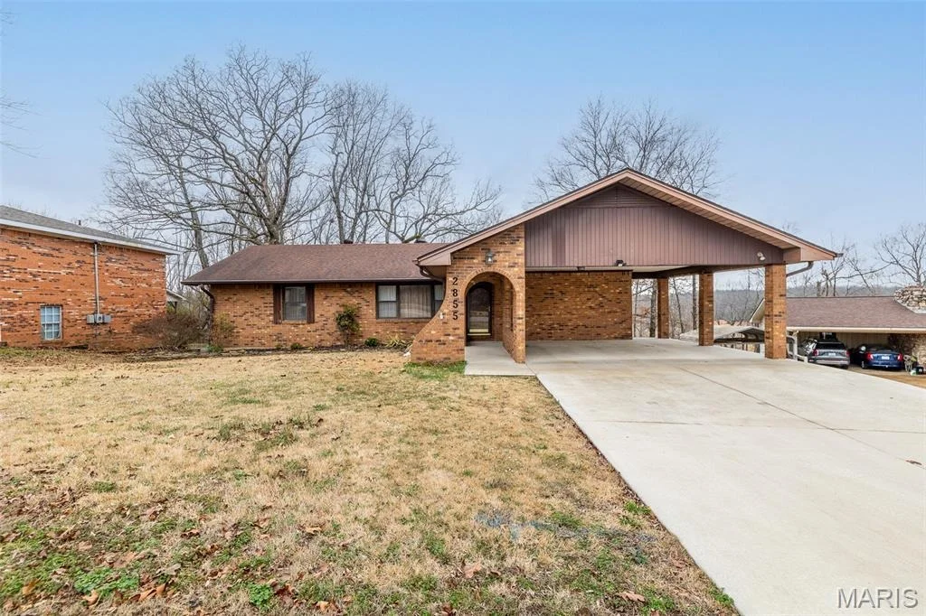 Photo of 2855 Lakeside Drive