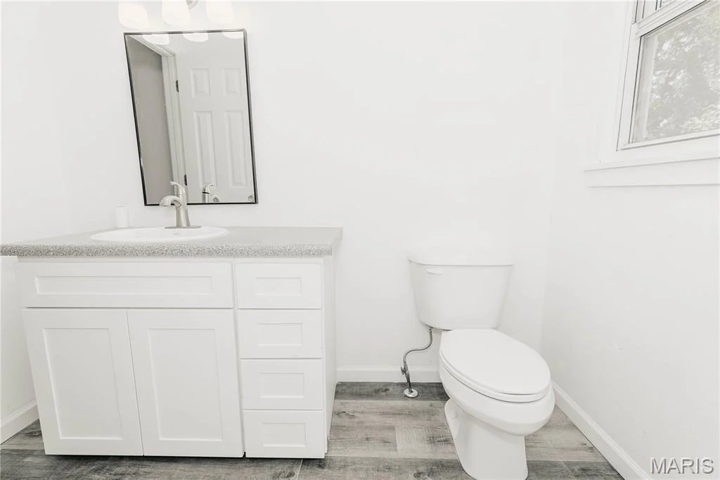 Photo of 308 W 5th Street