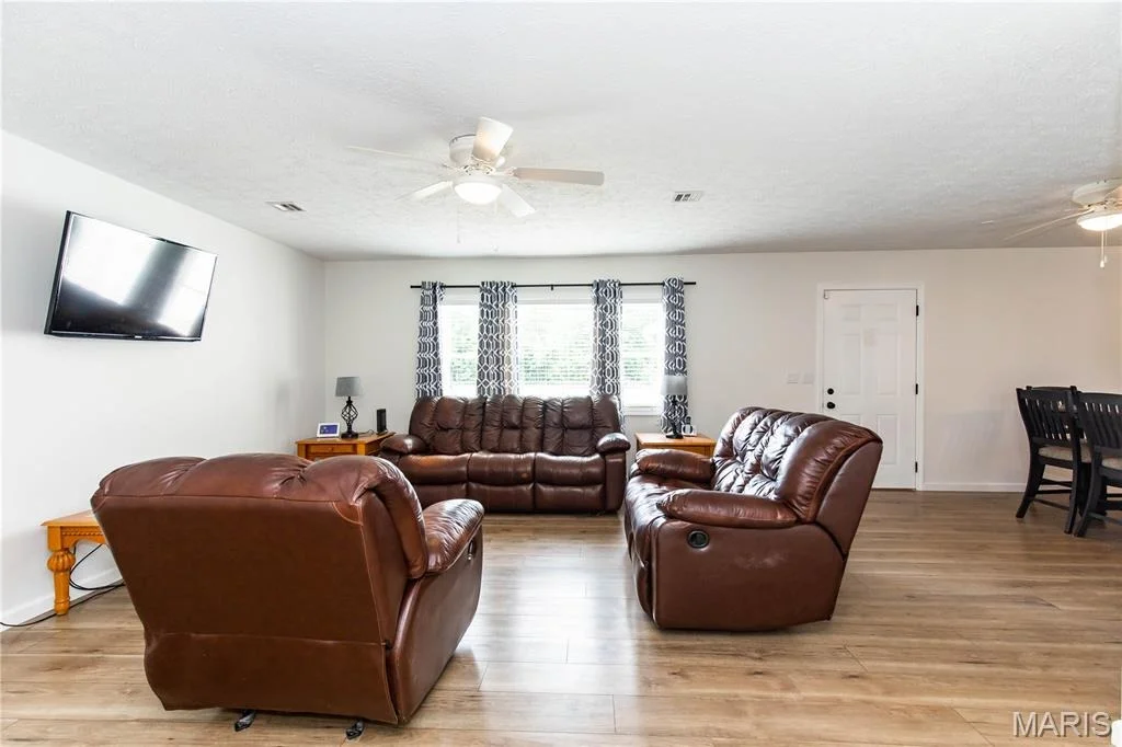 Photo of 12594 Highway D