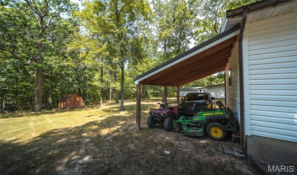 Photo of 13915 Maple Lane