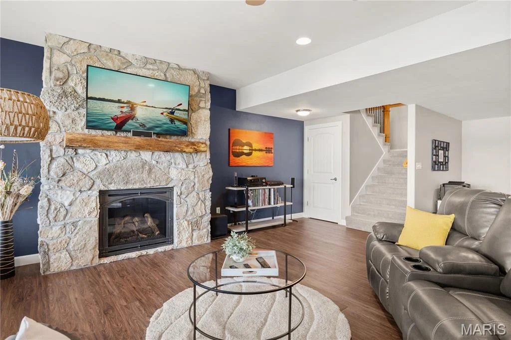 Photo of 18028 Bayview Lane