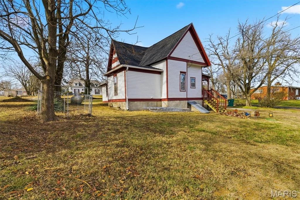 Photo of 722 M- Maple Street