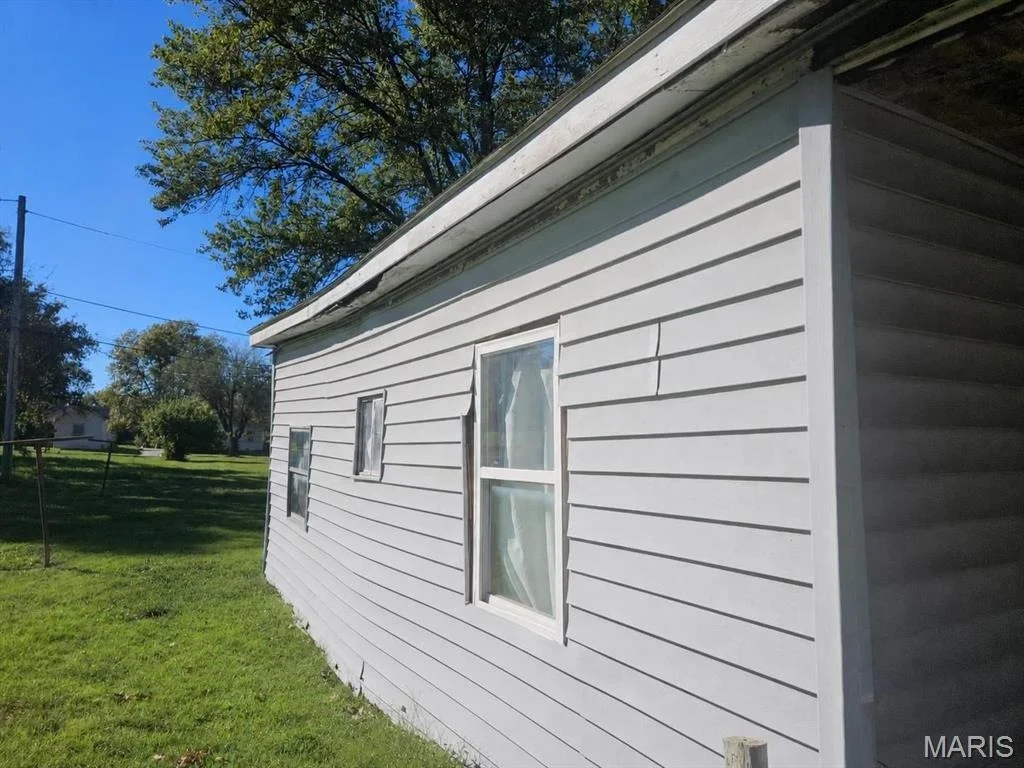 Photo of 417 N Engineer Ave