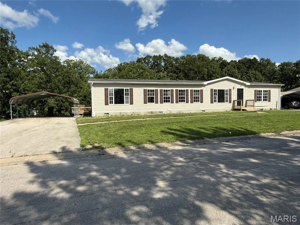 Photo of 18233 Loyalty Lane