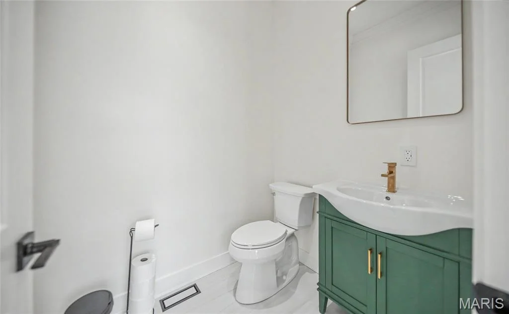 Photo of 604 Winchester Drive