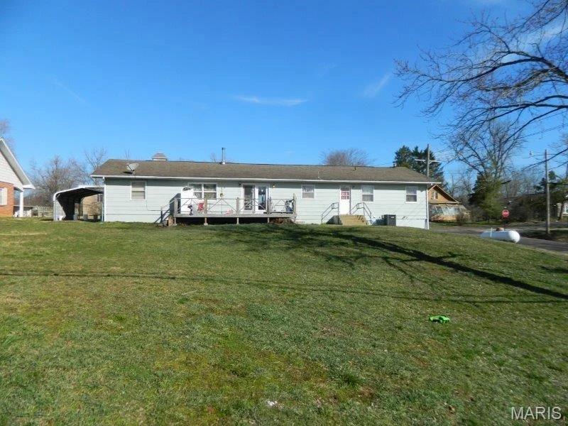 Photo of 123 E 3rd Street