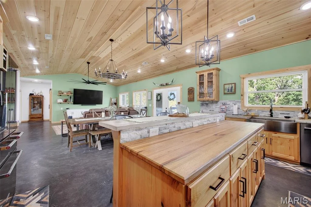 Photo of 15191 Pecan Drive