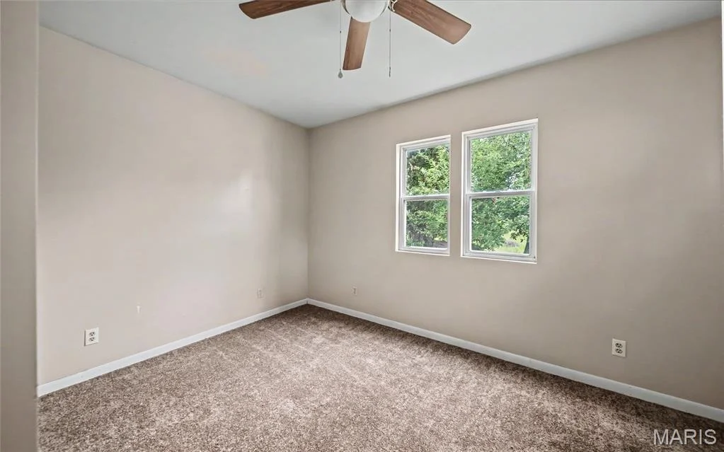Photo of 205 Maple Street S