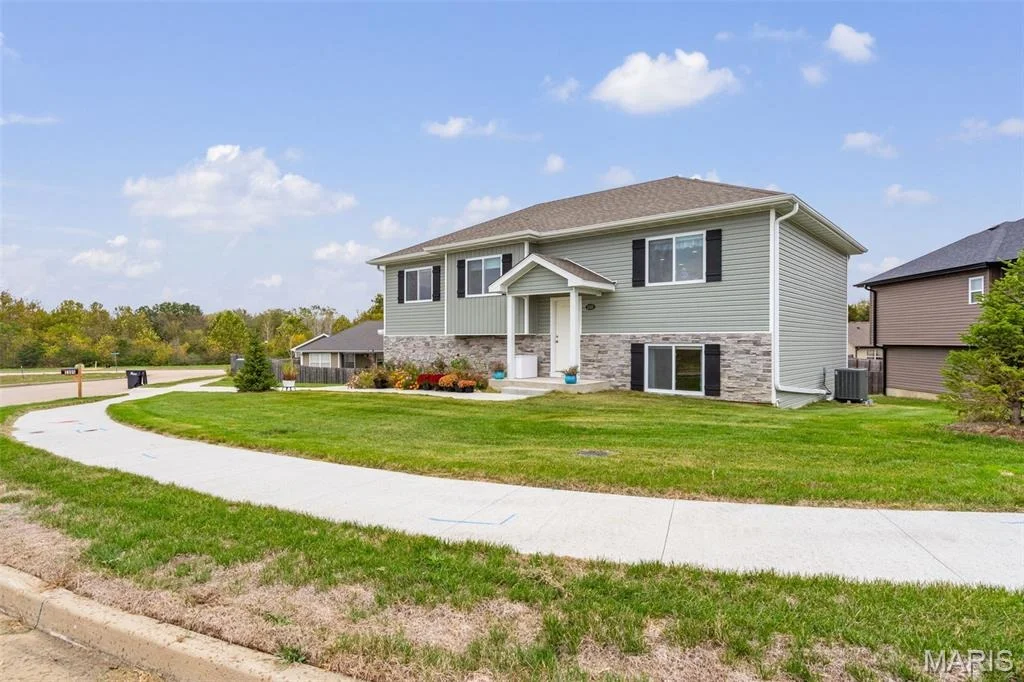 Photo of 3305 Venice Drive