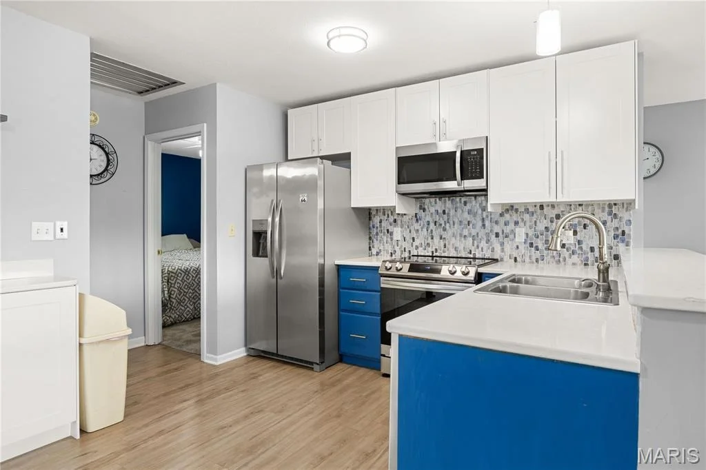 Photo of 30481 Edgeview Drive