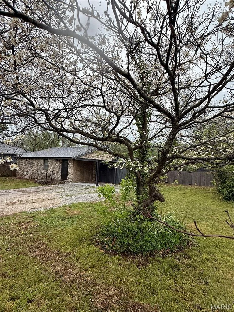 Photo of 3053 W Grand