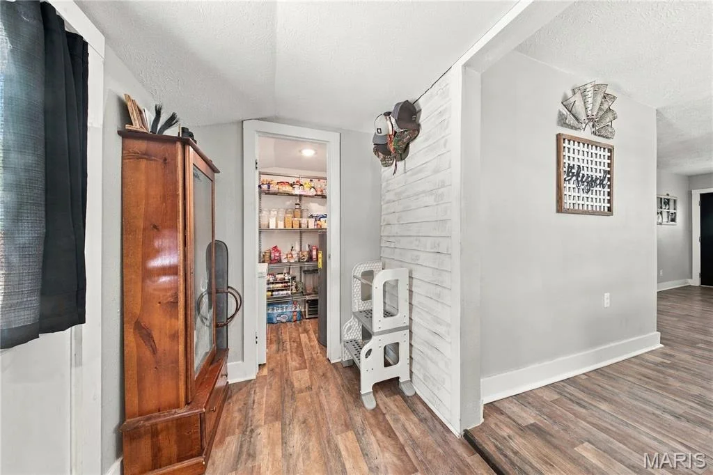 Photo of 100 N Pershing Avenue