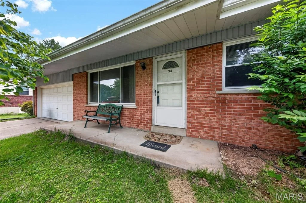 Photo of 33 Cloverdale Drive