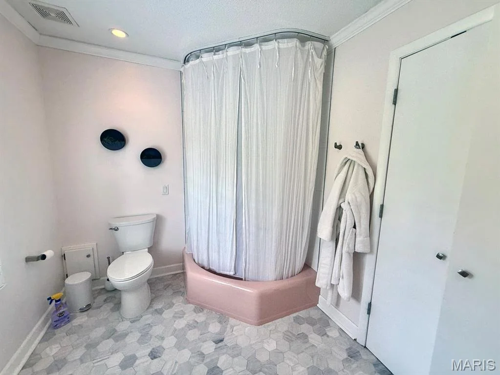 Photo of 908 W Bain Street