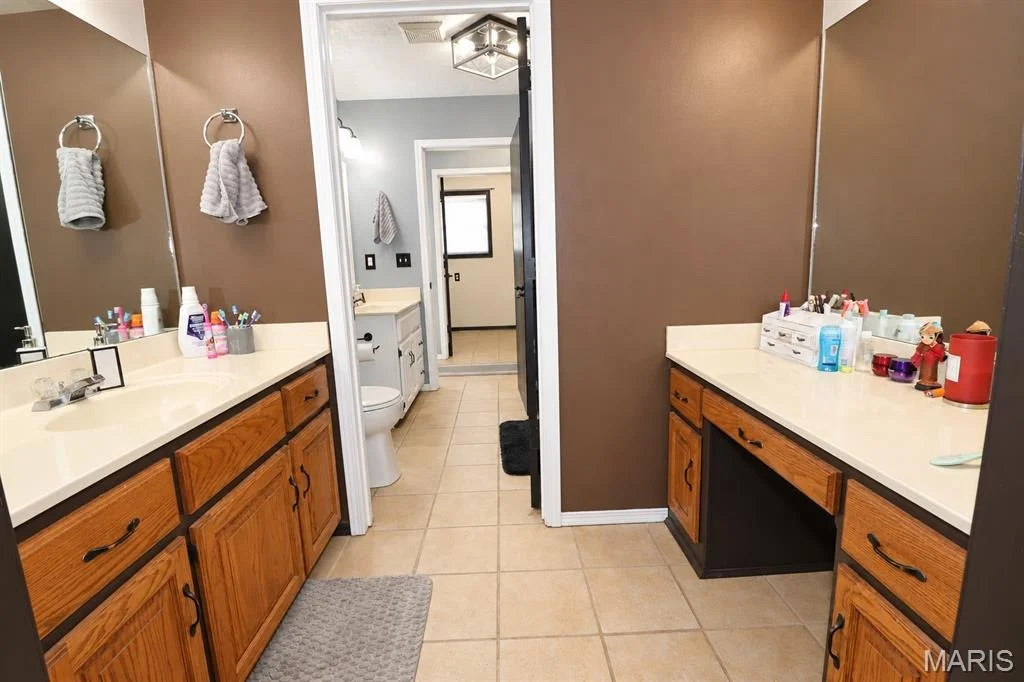 Photo of 808 Carrie Circle