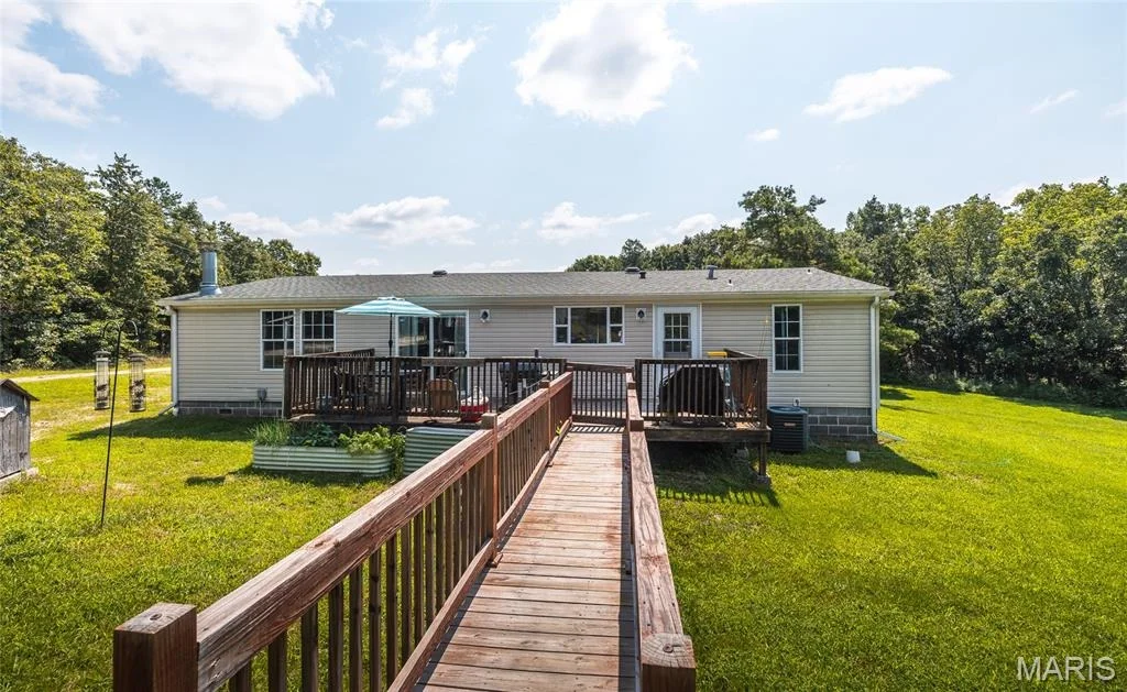 Photo of 425 County Road 6400