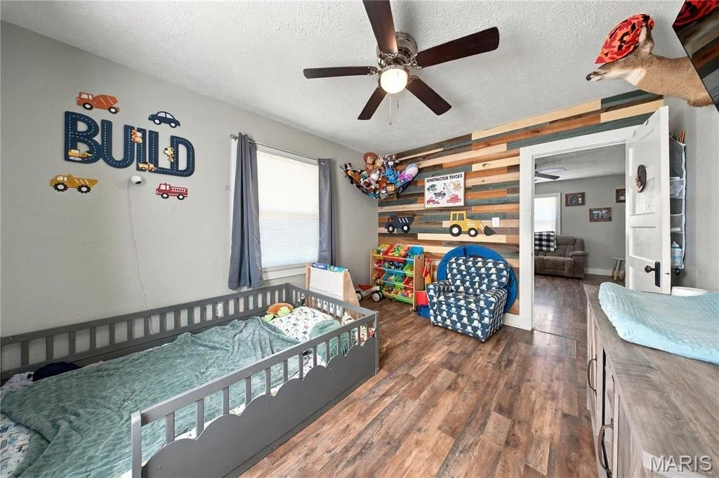 Photo of 100 N Pershing Avenue