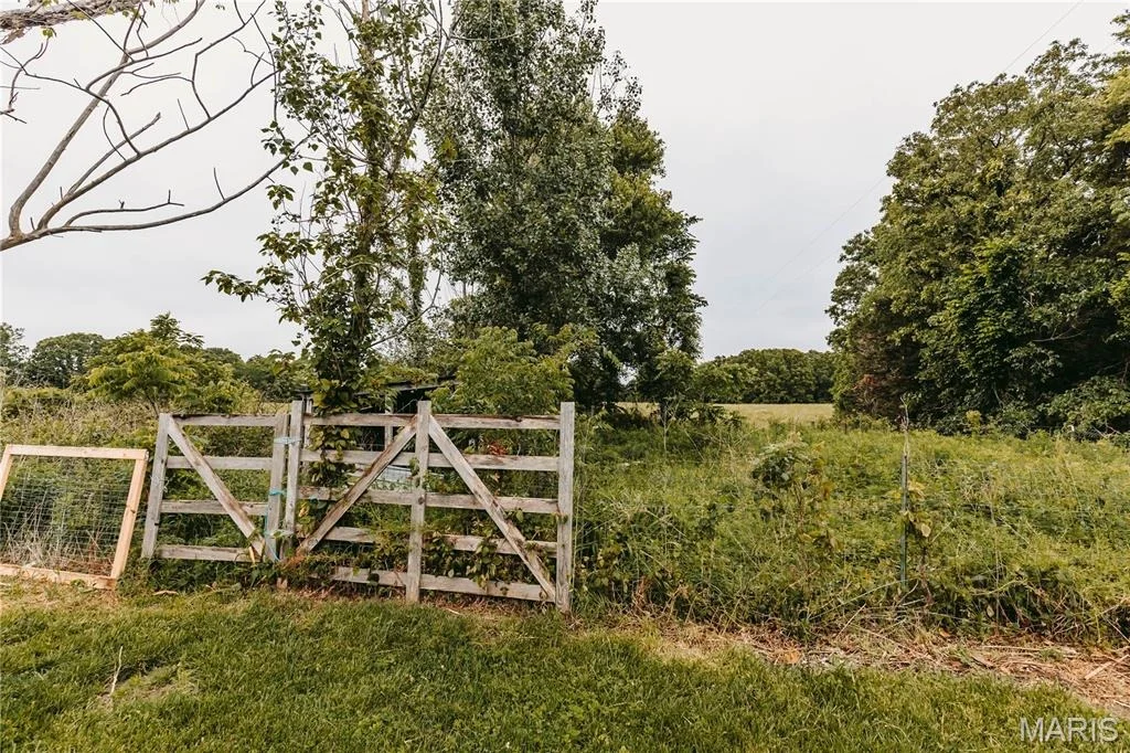 Photo of 40190 Dandelion Road