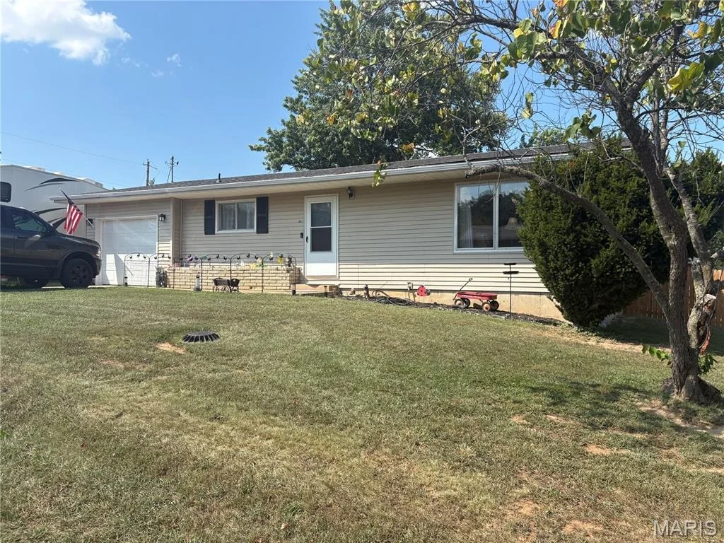 Photo of 1106 W Acuff Street