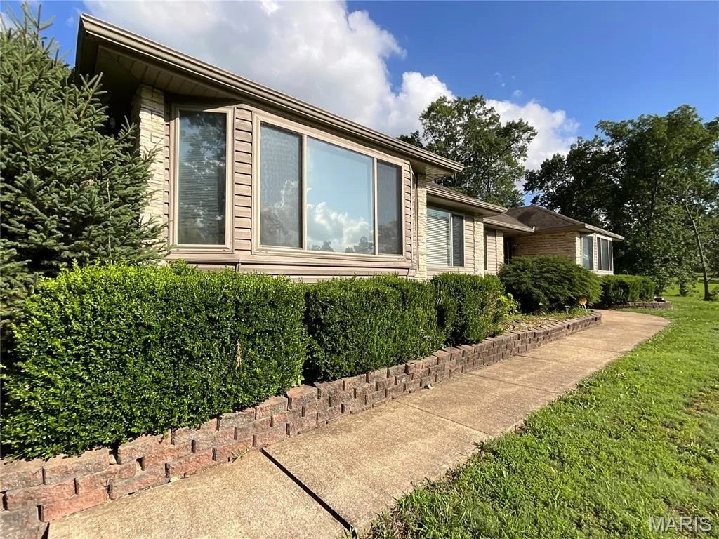 Photo of 7584 Private Road 2453