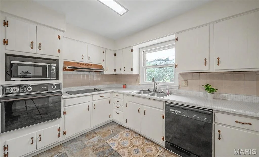 Photo of 8 Peachtree Lane
