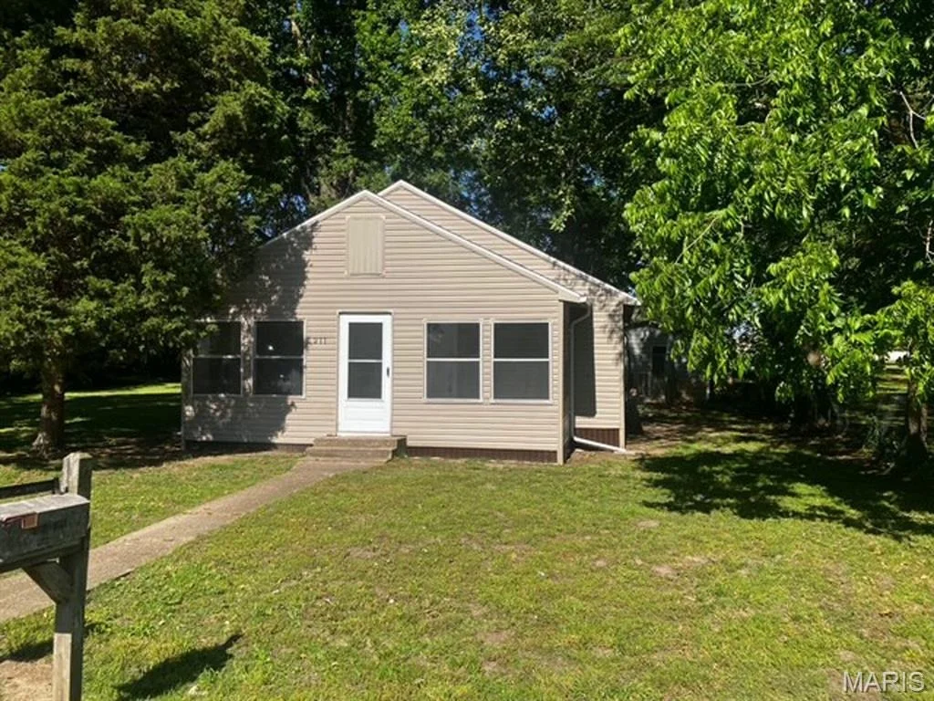 Photo of 211 White Avenue