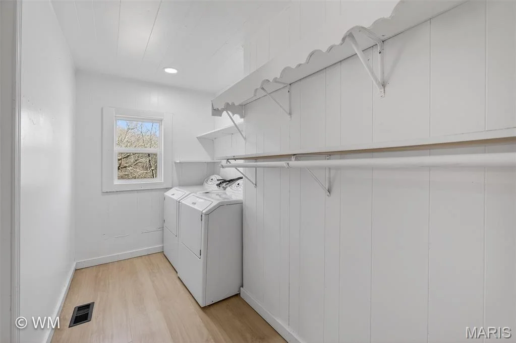 Photo of 16245 Badger Road