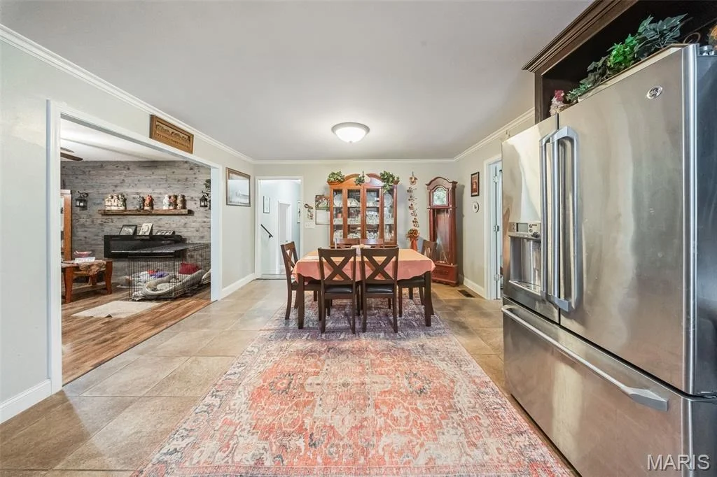 Photo of 435 Forest Lane