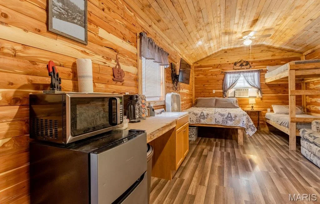 Photo of 17720 County Road 504