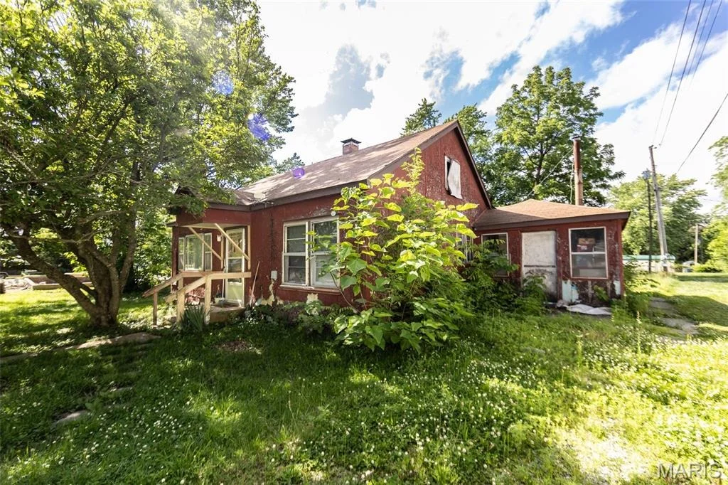 Photo of 129 Maple Avenue