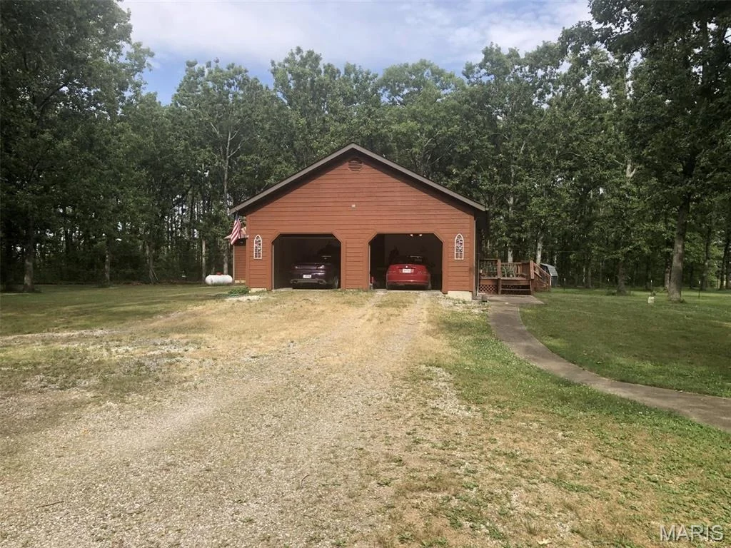 Photo of 18973 Dixon Road