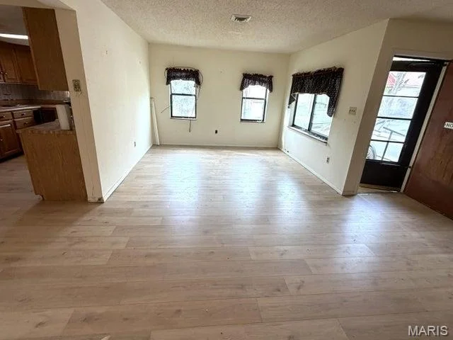 Photo of 16232 Martin Drive