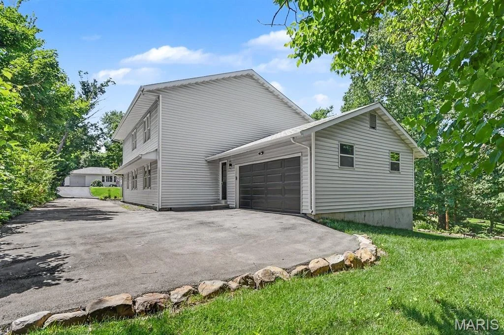 Photo of 406 Meyer Avenue