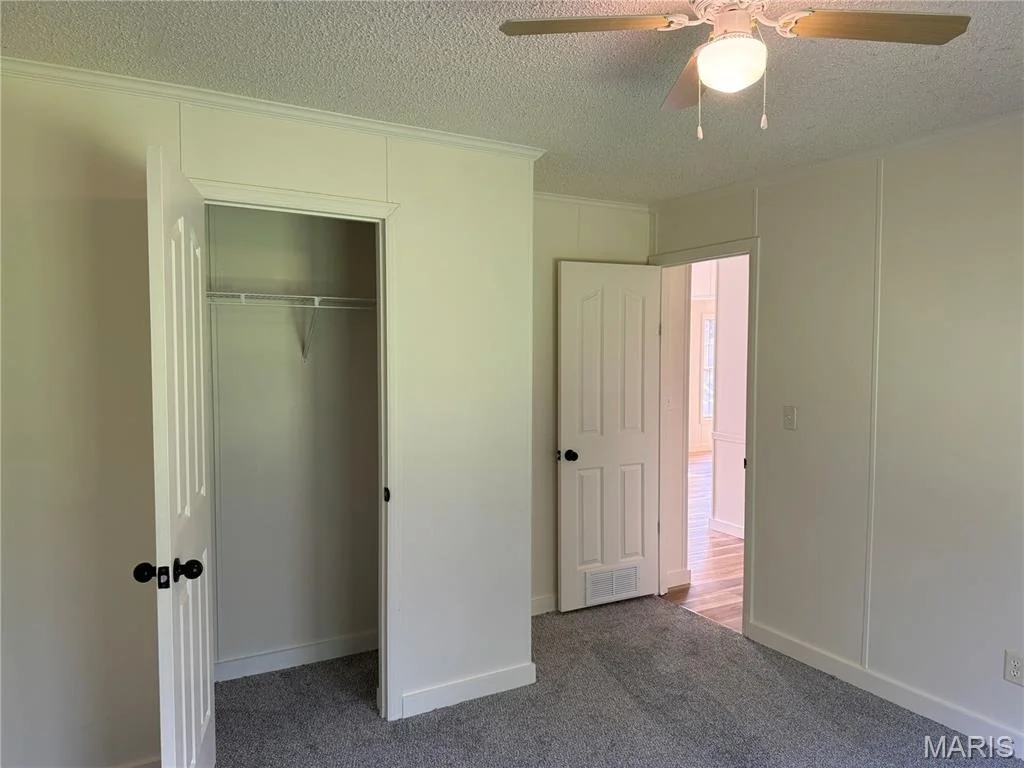 Photo of 18233 Loyalty Lane