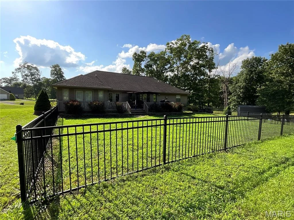 Photo of 7584 Private Road 2453