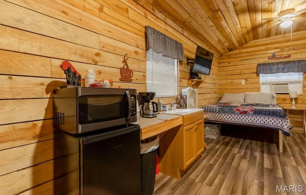 Photo of 17720 County Road 504