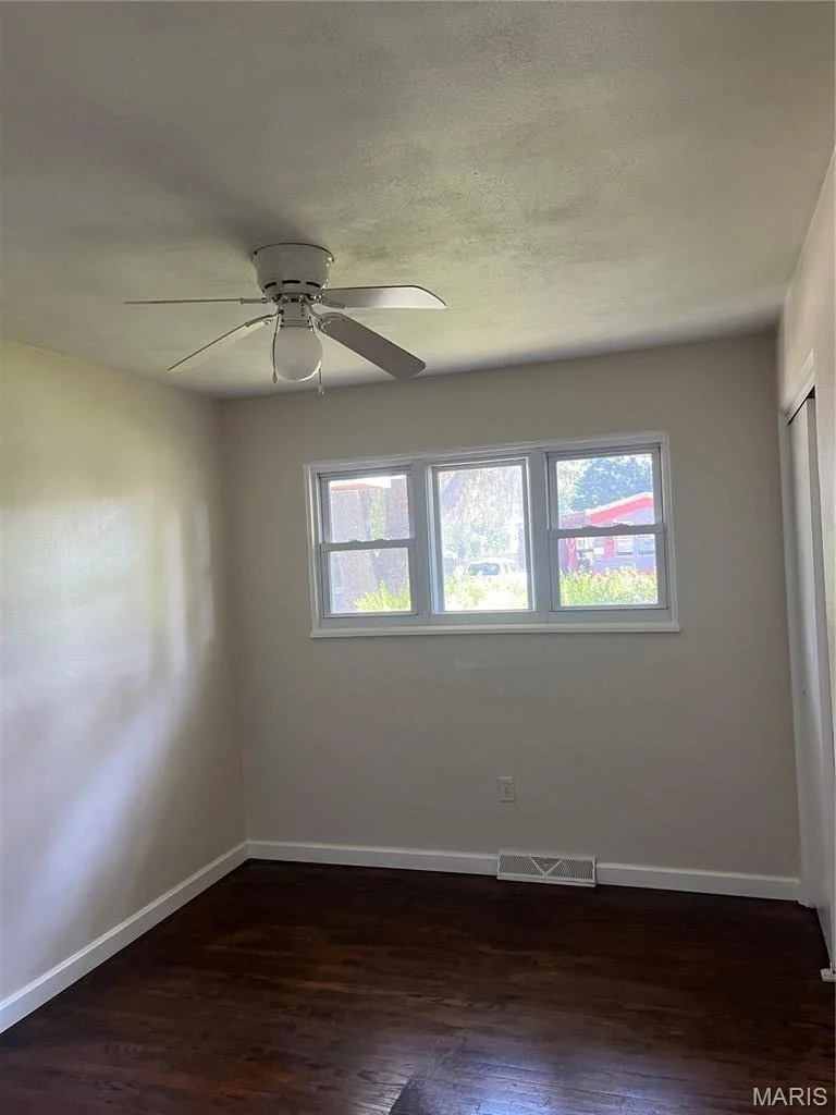 Photo of 121 Richmond Drive