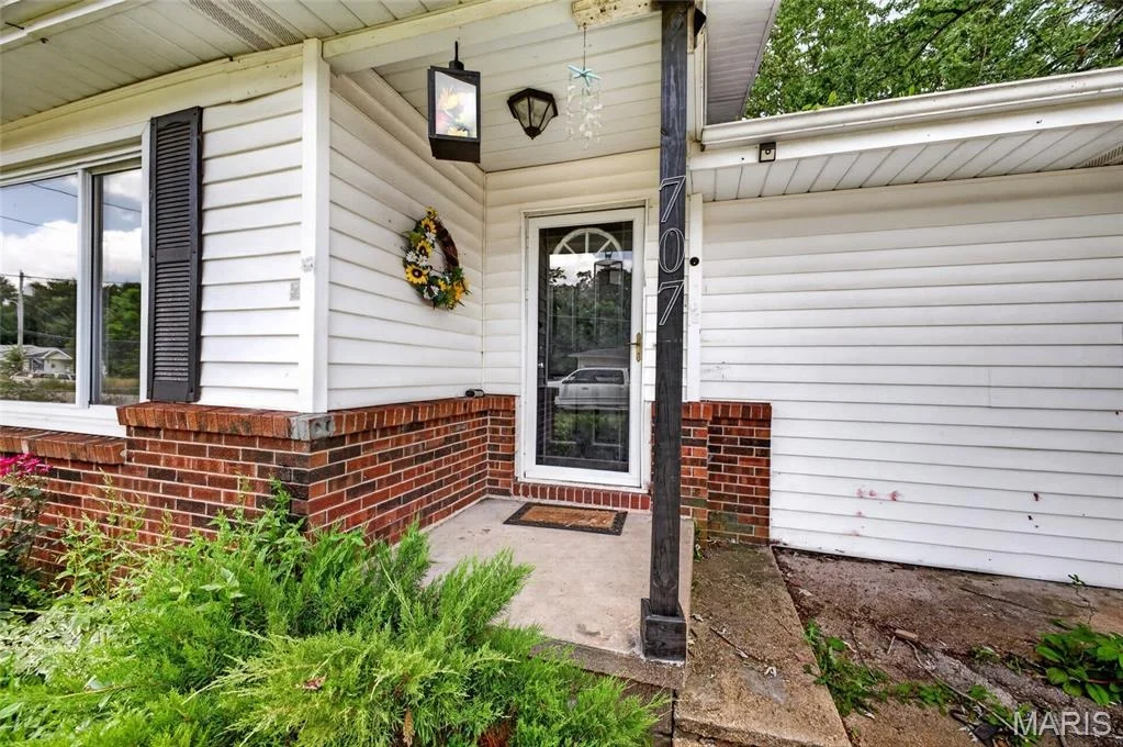 Photo of 707 McClain Street