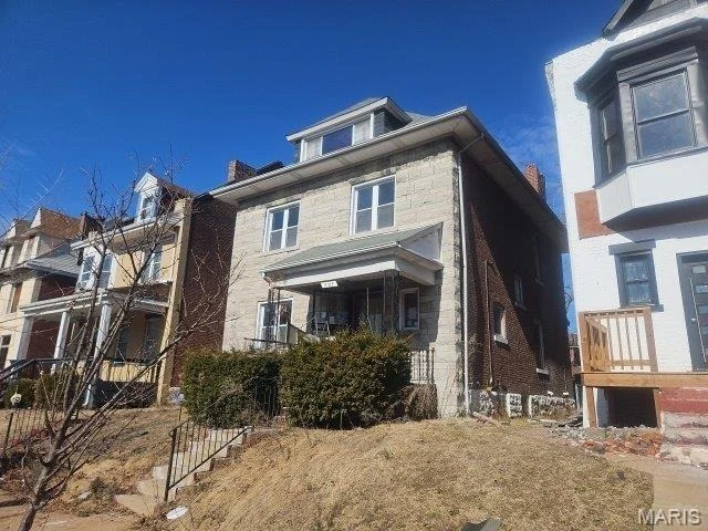 Photo of 5165 Maple Avenue