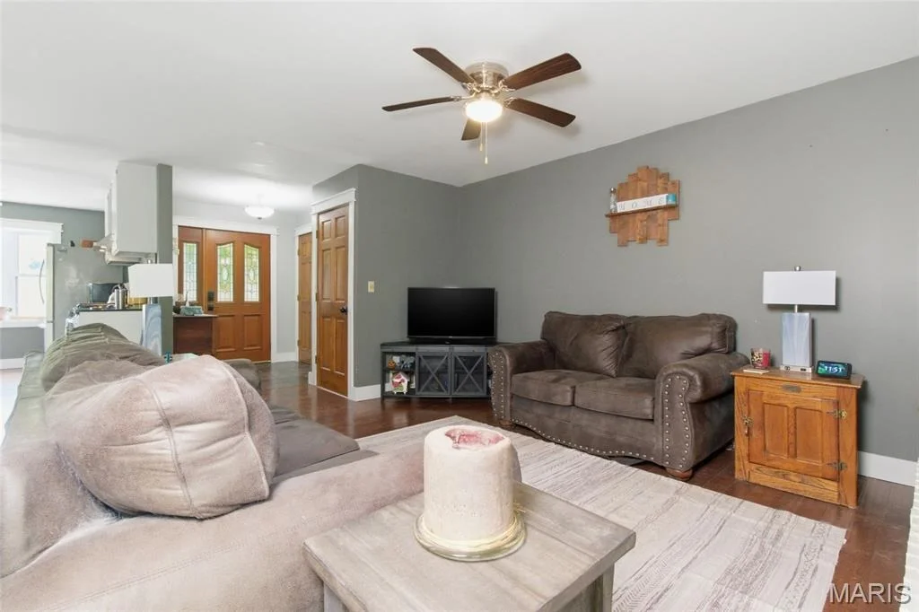 Photo of 11004 Western Road