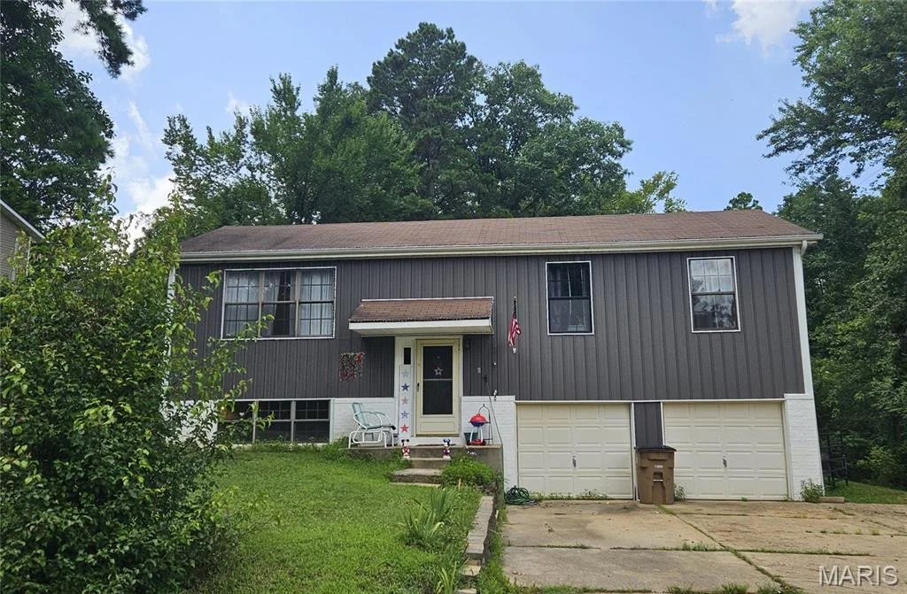 Photo of 525 Skyview Drive